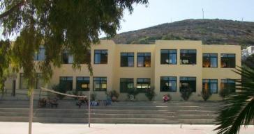 Ευχαριστήριο του Πρότυπου ΕΠΑ.Λ Σύρου για την προμήθεια σχολικού εξοπλισμού