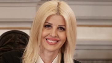 Έλενα Ράπτη: Συνάντηση για την καμπάνια ενημέρωσης νέων σχετικά με το «χάπι του βιασμού»