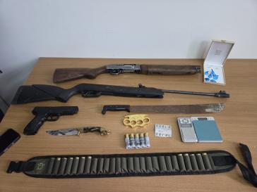 Ρόδος: Συνελήφθησαν τρία άτομα για υποθέσεις ναρκωτικών, κλοπής και οπλοκατοχής 