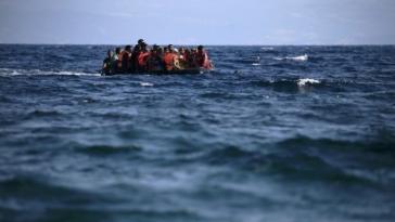 Λέμβος με 43 μετανάστες στα νότια της Κρήτης – Σε παραλία του δήμου Βιάννου αποβιβάστηκαν 27 μετανάστες