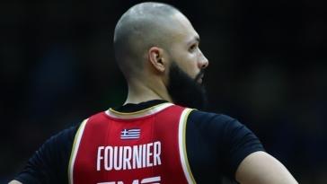 Μια αγωνιστική στον Φουρνιέ, χάνει το ντέρμπι «αιωνίων» για το πρωτάθλημα