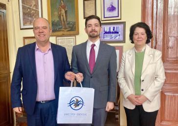 Στο επίκεντρο η επαναπαρουσία της οικογένειας στη Σύρο με αφορμή τους επετειακούς εορτασμούς