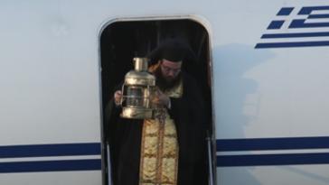 Με αεροσκάφη της AEGEAN και της Olympic Air θα μεταφερθεί το Άγιο Φως σε διάφορες περιοχές της Ελλάδας