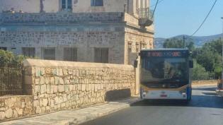 mini bus